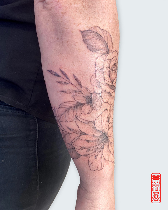 Pierre à Tatouage Temporaire Kenji 'Flowers' - Motif Fleurs Grande Taille - Blanc - Neuf