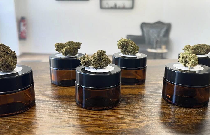 Magasin de CBD  Bagnres-de-Bigorre | Contactez-nous
