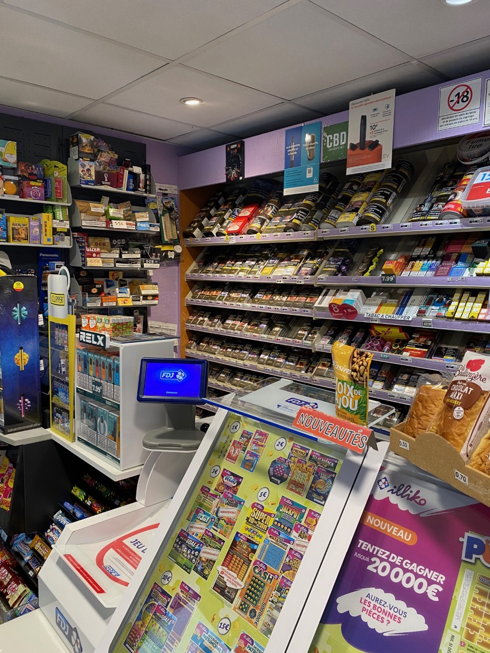 Tabac presse caf  Concarneau, Le Dzam