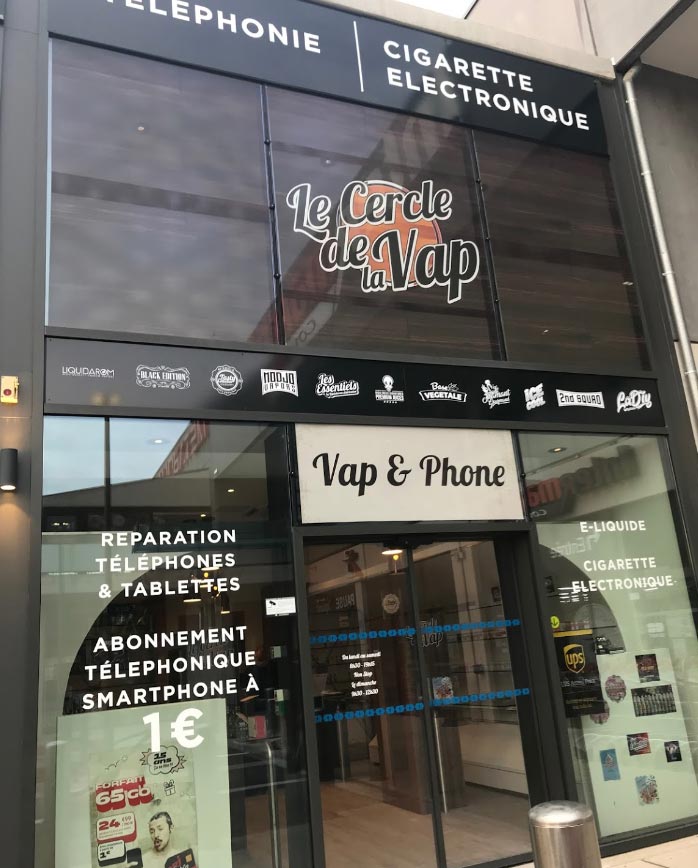 elfbar nachfüll pod läuft aus Magasin d'e-cigarette et réparation de mobile à Aix-en-Provence